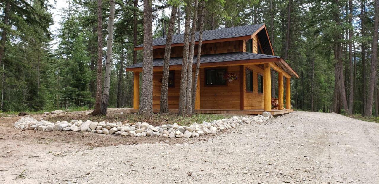 Kicking Horse Canyon Guest House Golden Exterior foto
