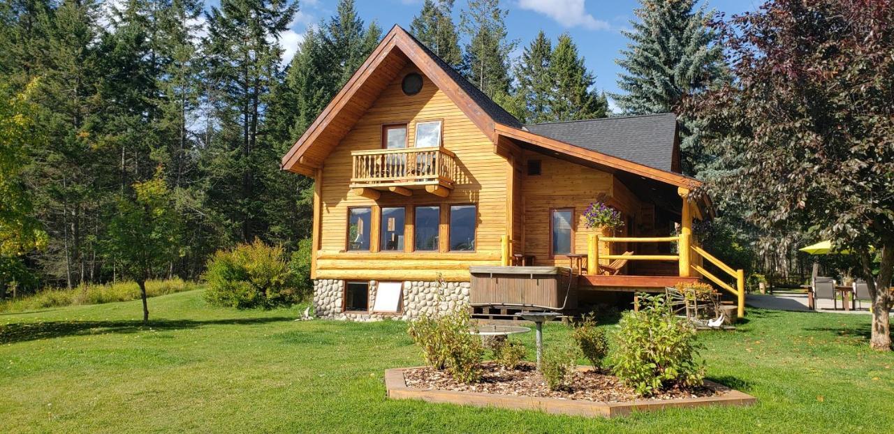 Kicking Horse Canyon Guest House Golden Exterior foto